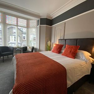 3 Cambridge Villas